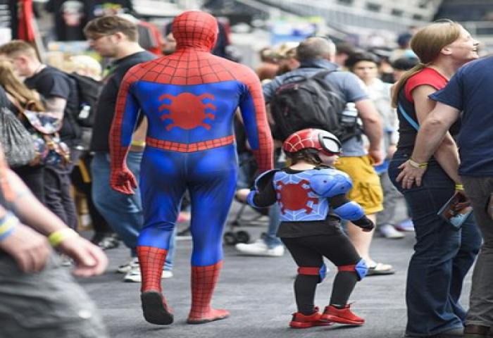 Cosplayer Tumpah Ruah di Inggris 